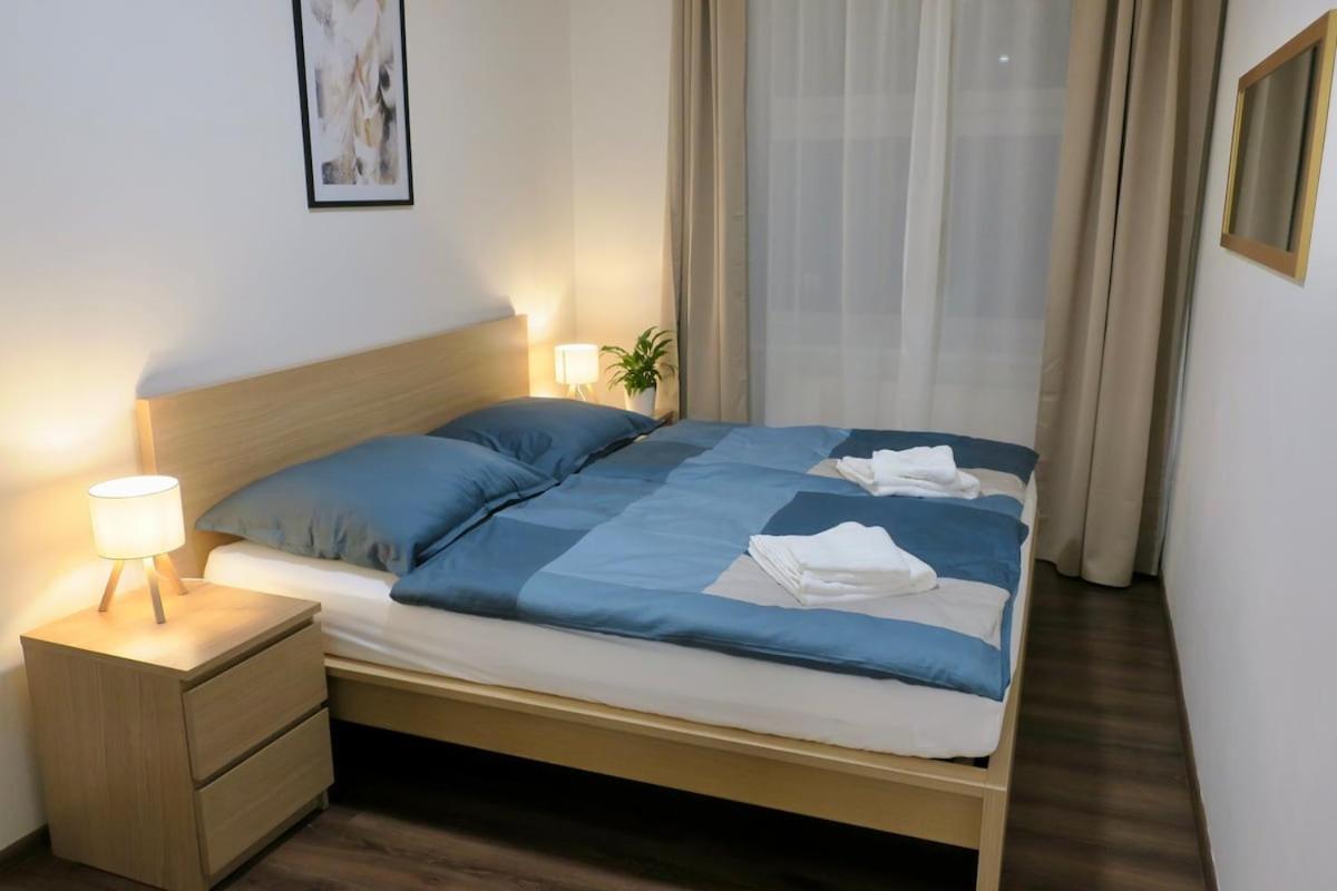 Charm Deco Near Old Town, All-friendly Apartment Prag