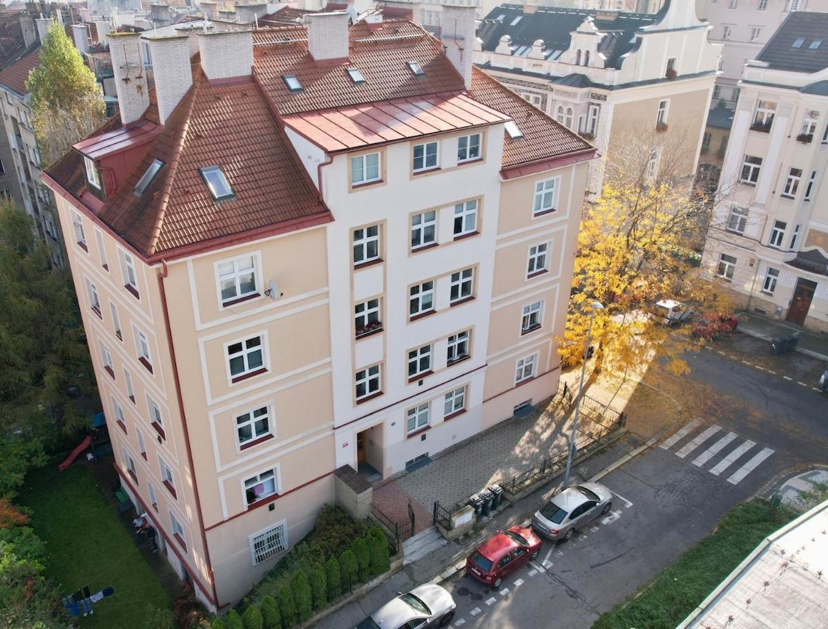 Apartment Charm Deco Near Old Town, All-friendly