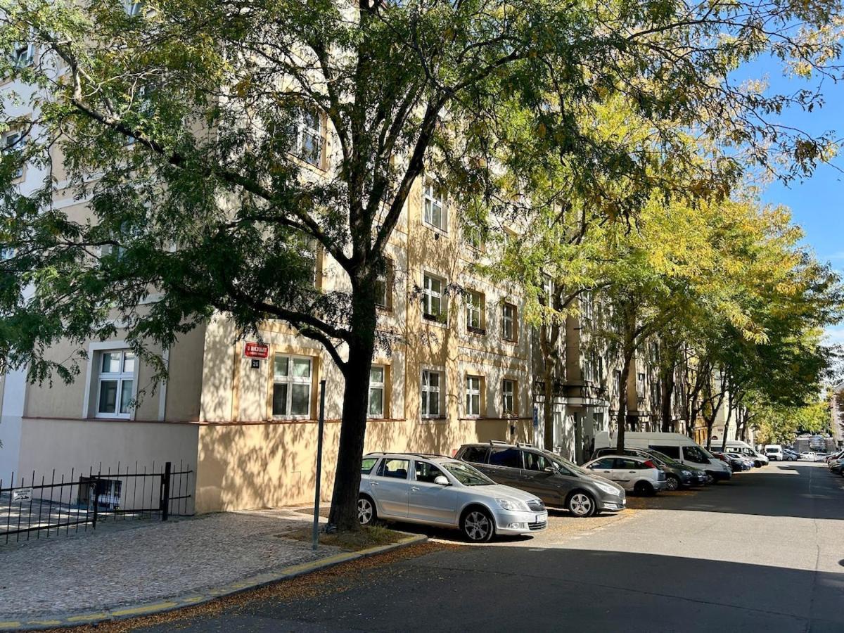 Charm Deco Near Old Town, All-friendly Apartment