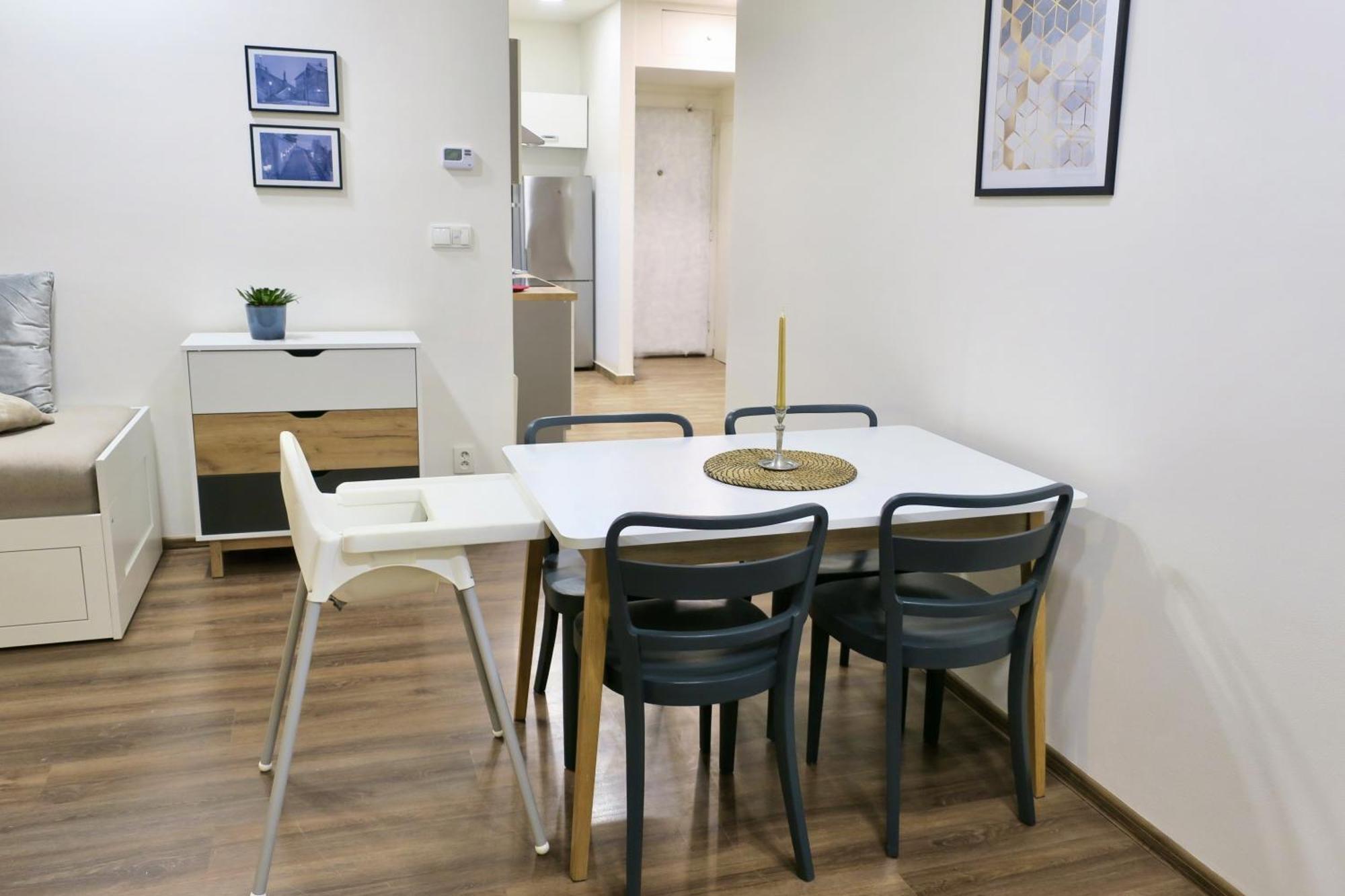 Apartment Charm Deco Near Old Town, All-friendly Prag